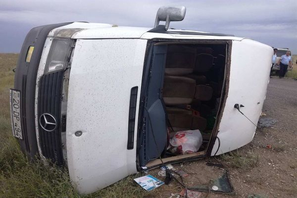 Goranboyda mikroavtobus aşıb