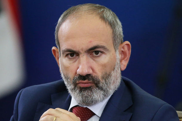 Paşinyan Ermənistanın müstəqilliyini tənqid etdi