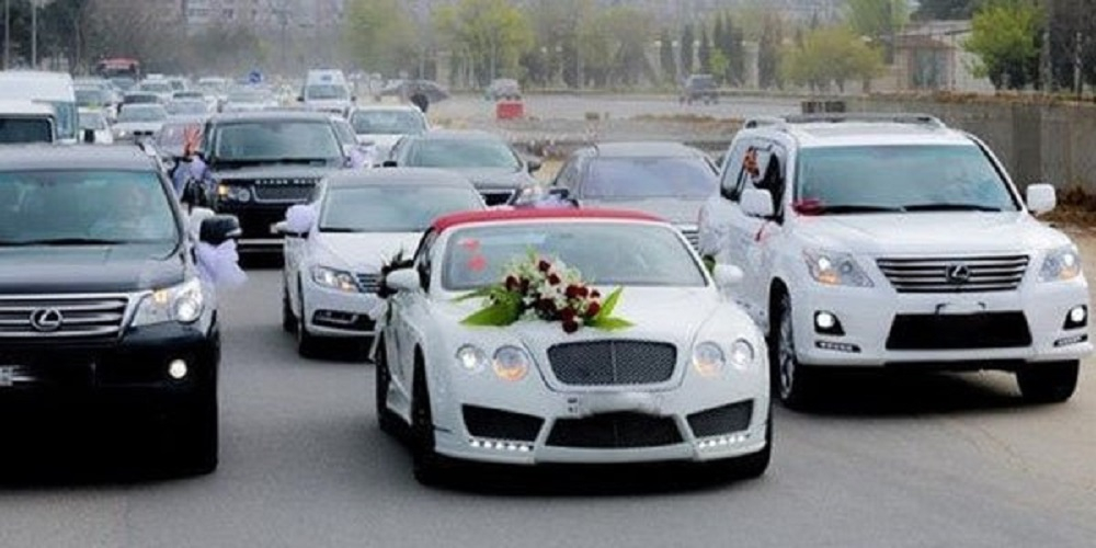 “Lexus”la toy karvanında avtoxuliqanlıq edən şəxs HƏBS EDİLDİ - FOTO