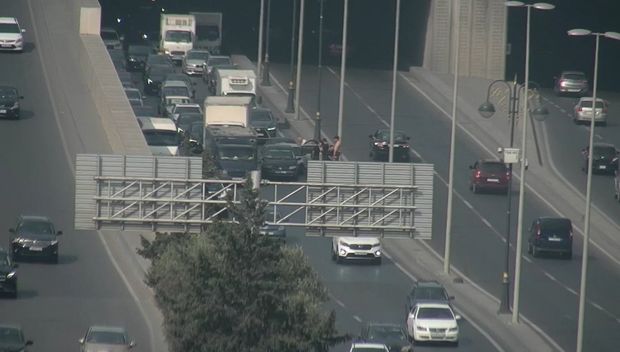 Bakıda tuneldə qəza olub: Sıxlıq yaranıb