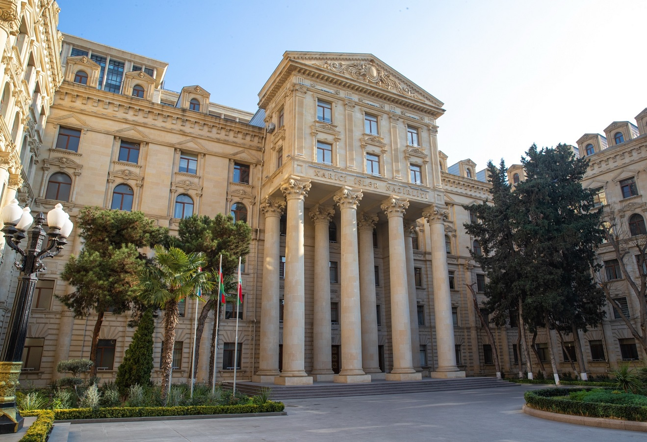 Səfirliyimizə hücum oldu, Azərbaycan nota verdi  - FOTO