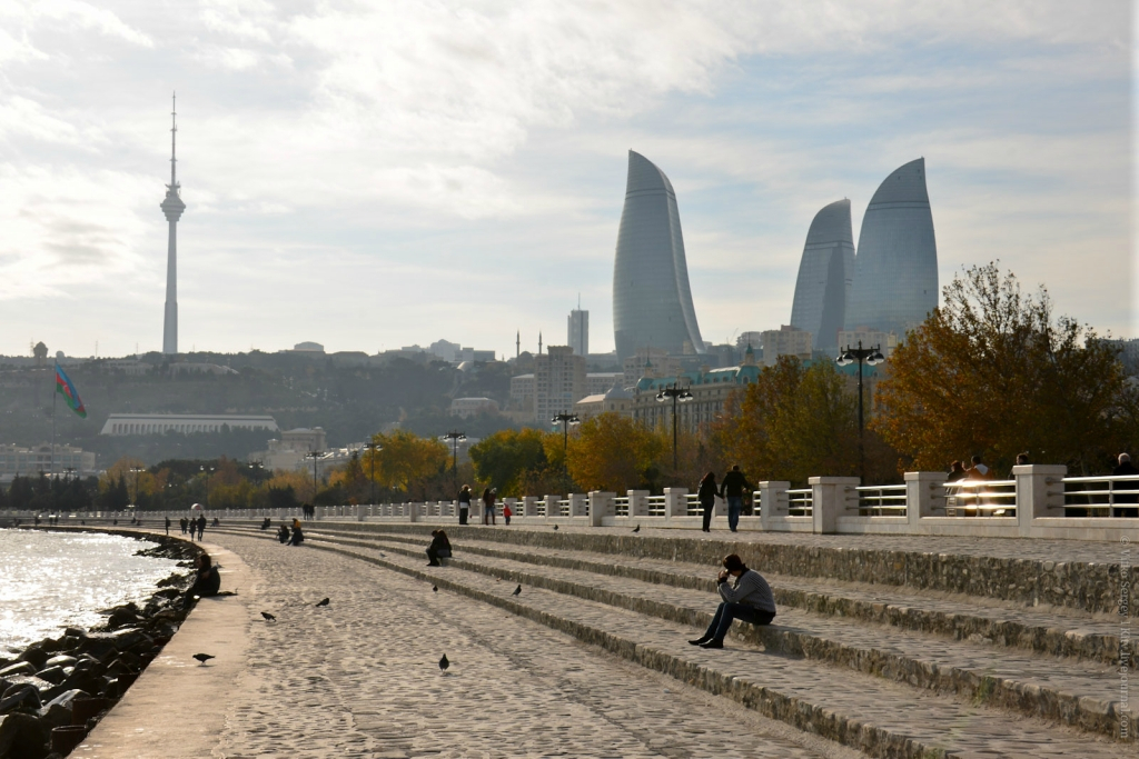 Bakıda keçmiş məhkum Dənizkənarı Milli Parkda özünü dənizə atıb