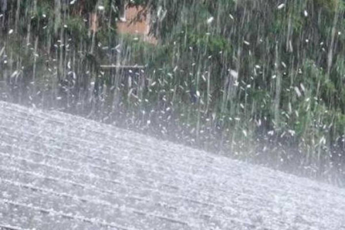 Azərbaycanını bəzi yerlərində şimşək çaxıb, leysan yağıb - FAKTİKİ HAVA