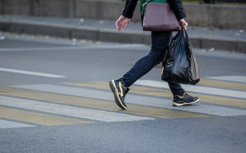 Suraxanıda 18 yaşlı gənci avtomobil vurub