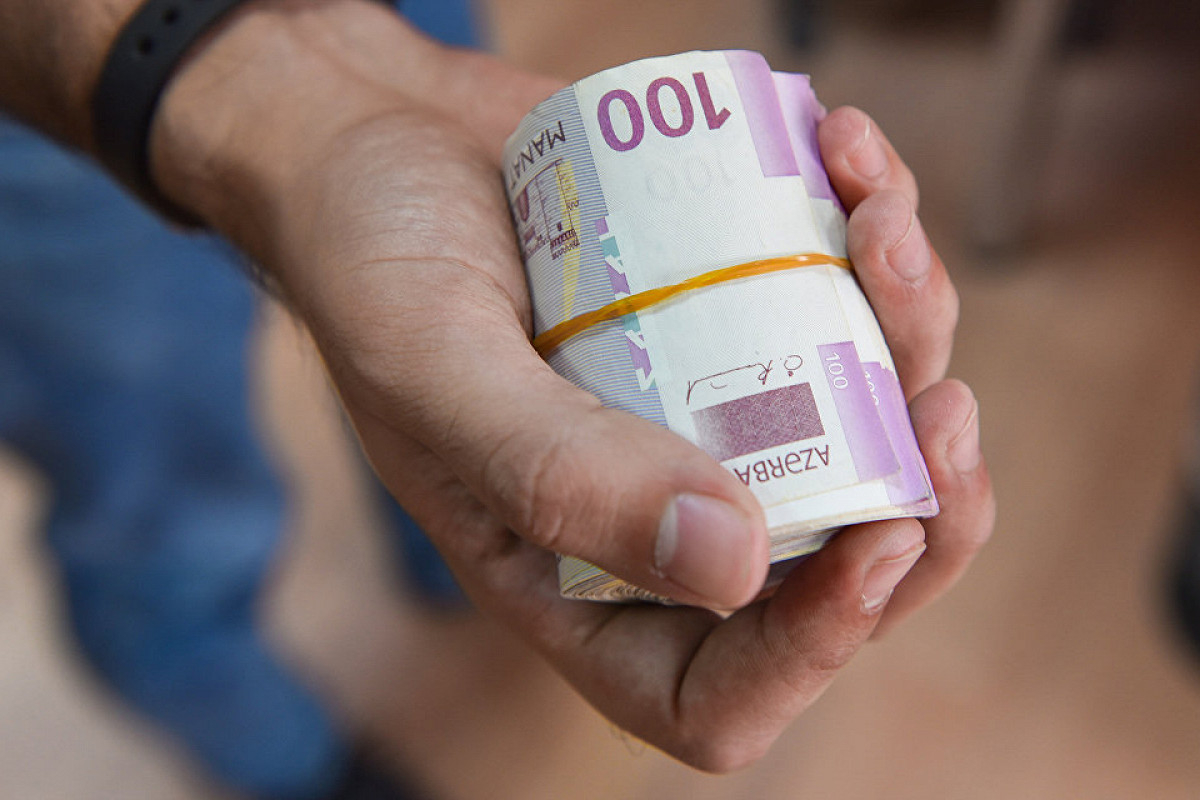 Bakının bu ünvanında insanları kütləvi aldadaraq pullarını mənimsəyirlər - Diqqətli olun! - VİDEO