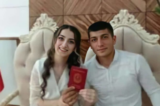 Şəhid Turan Məhərrəmovun nişanlısından ürək ağrıdan sözlər: "Hələ də onunla danışıram" - VİDEO