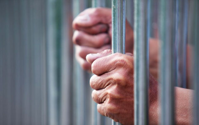 Oğlunu arvadı və gəlininin gözü önündə öldürmüşdü - Hökm oxundu