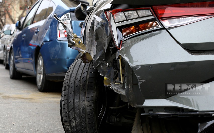 Hacıqabulda ağır yol qəzası olub, iki nəfər ölüb