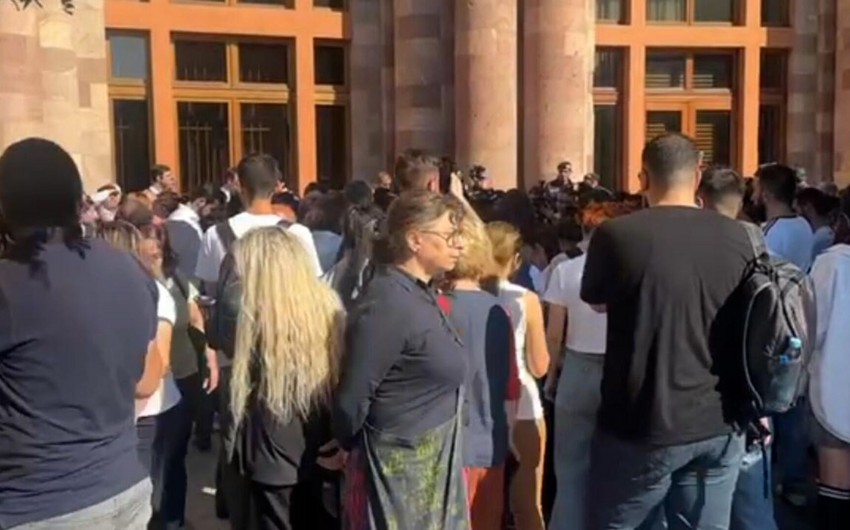 İrəvanda etiraz aksiyası keçirilir