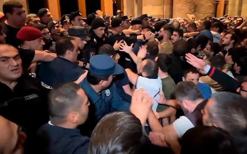 Rusiya Ermənistana nota verdi