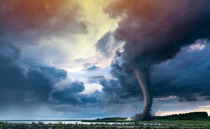 Tornado ölümə səbəb oldu