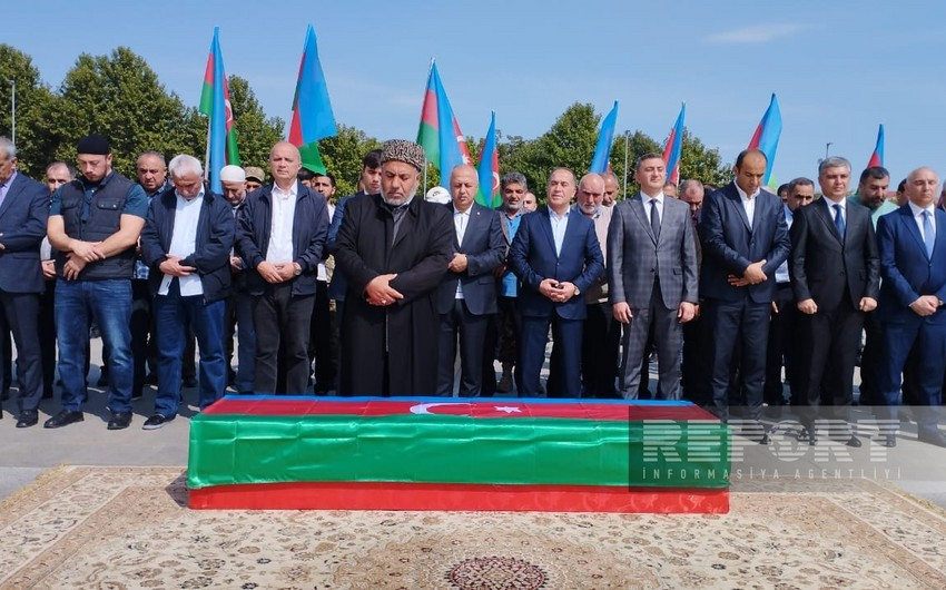 31 ildən sonra meyitinin qalıqları Şuşada tapılan şəhidlə vida mərasimi keçirilir - FOTO