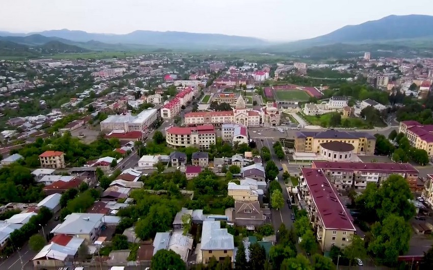 Azərbaycanın mərkəzi hakimiyyəti növbəti tibbi yardım briqadasını Xankəndinə yola salıb