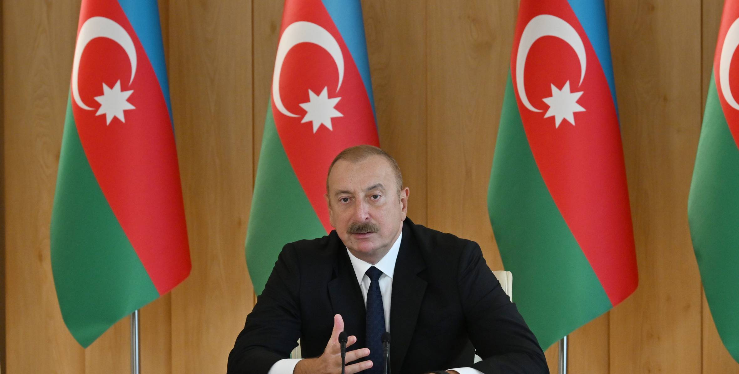 “Paşinyan 6 saata Qranadaya uçur, amma Bişkekə uça bilmir, mühüm işləri varmış”