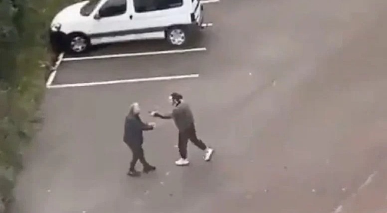 Fransada bıçaqlı hücum: Ölən və yaralananlar var