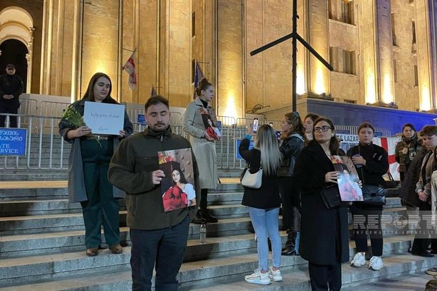 Tbilisidə erkən nikahla bağlı aksiya keçirilib