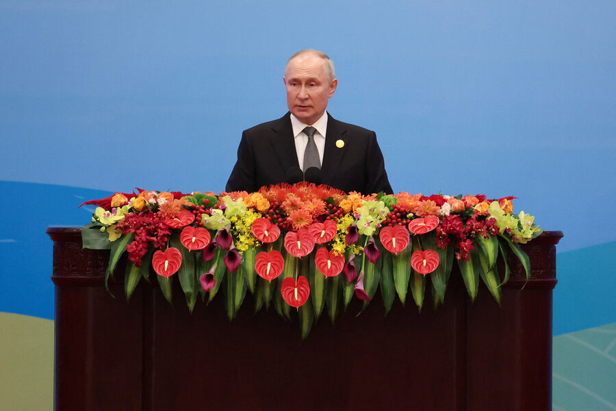 Putin Vyetnama səfər edib