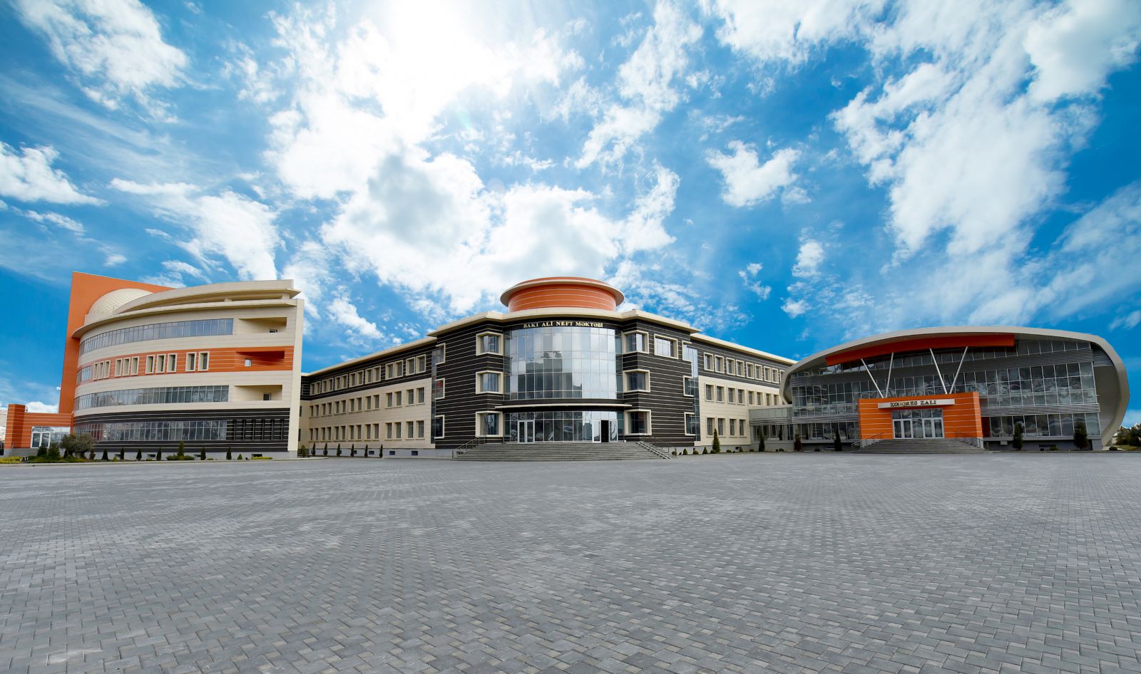 Bakı Ali Neft Məktəbi Prezident təqaüdçülərinin sayına görə ölkə birincisi oldu