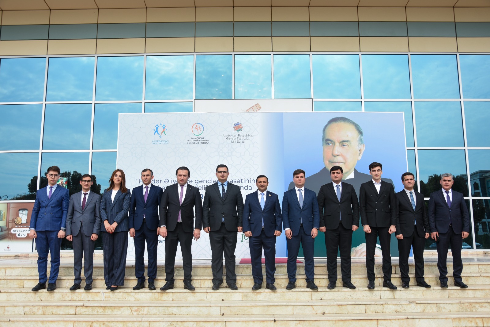 Naxçıvanda Heydər Əliyevin 100 illik yubileyinə həsr olunmuş konfrans keçirildi - FOTOLAR