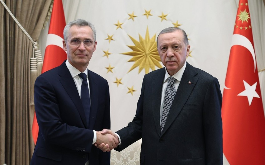 Ərdoğan NATO Baş katibi ilə danışıb, Qərbi tənqid edib