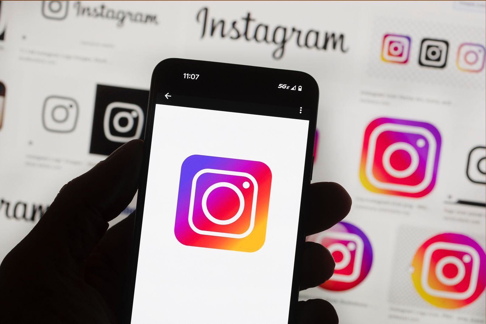 “Instagram” bəzi fələstinli istifadəçilərdən üzr istədi