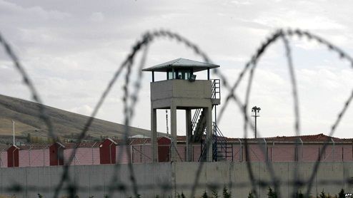 Azərbaycanda ilk: Məhkumlara xoş sürpriz edildi