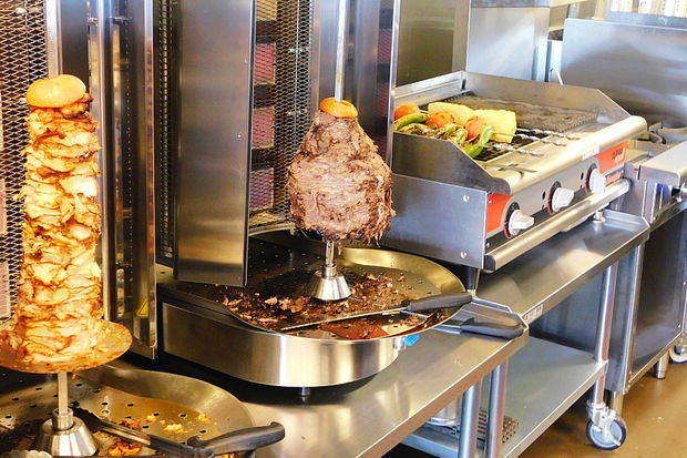 Bakıda 16 məktəblinin dönərdən zəhərlənməsi ilə bağlı RƏSMİ AÇIQLAMA