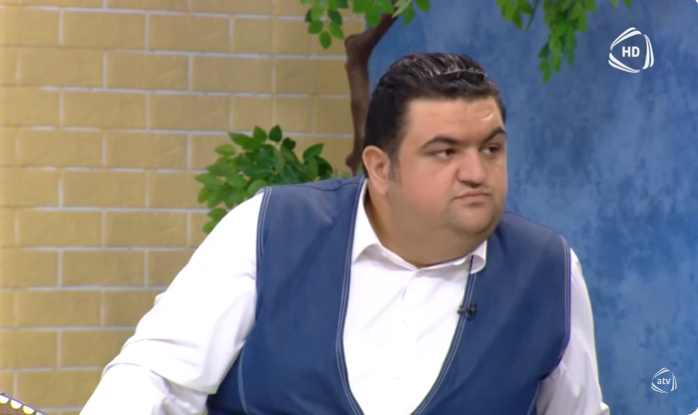 Aşıq Əli: "Qadın evdə ancaq uşağı tərbiyə edib, yeməyi bişirə bilər" - VİDEO