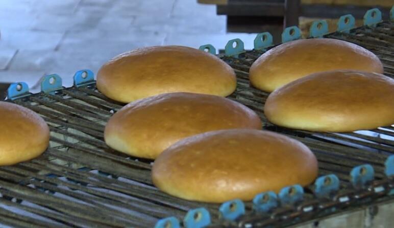 Çörəyin ucuzlaşmasının səbəbi AÇIQLANDI