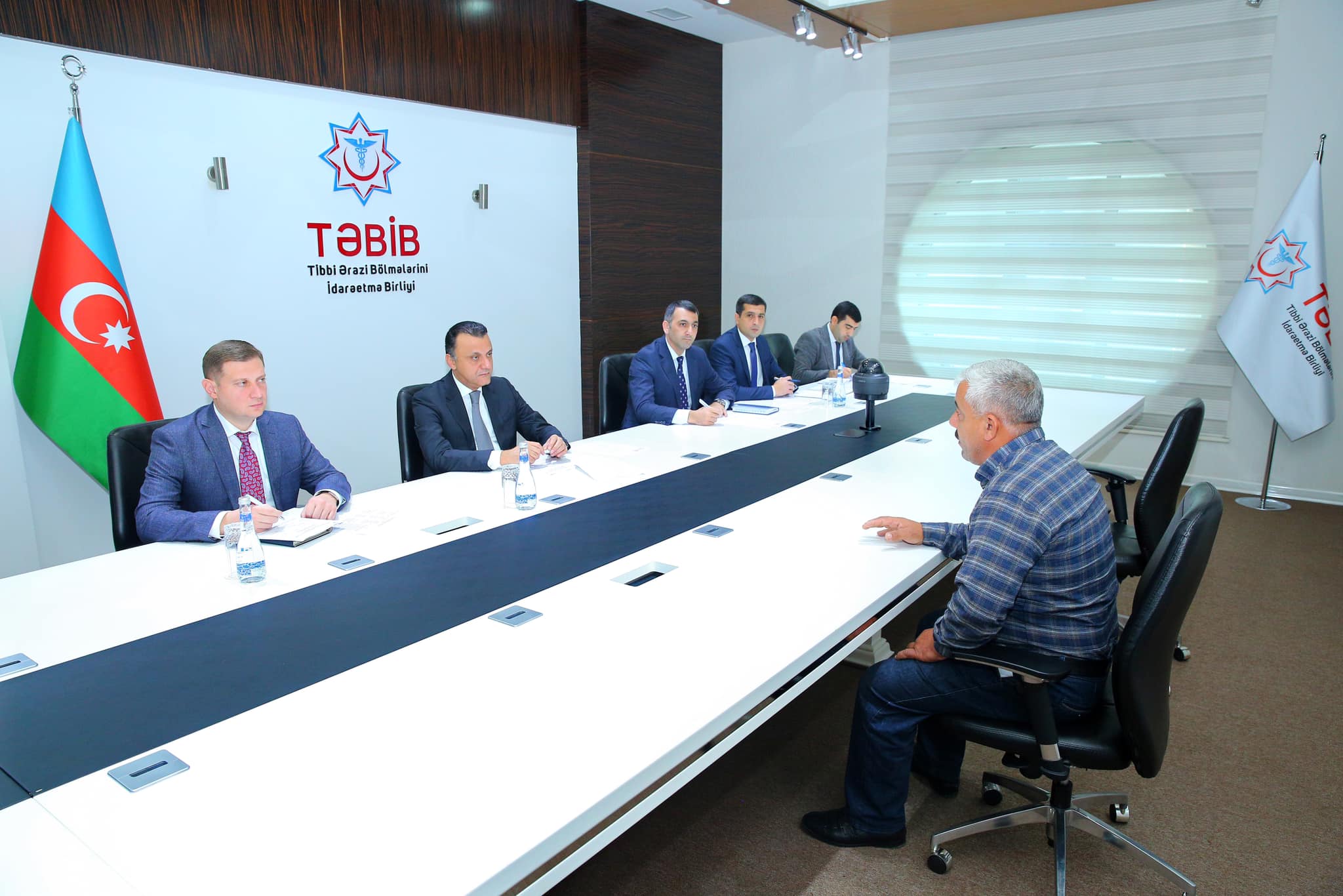 Vüqar Qurbanov vətəndaşlarla görüş keçirib