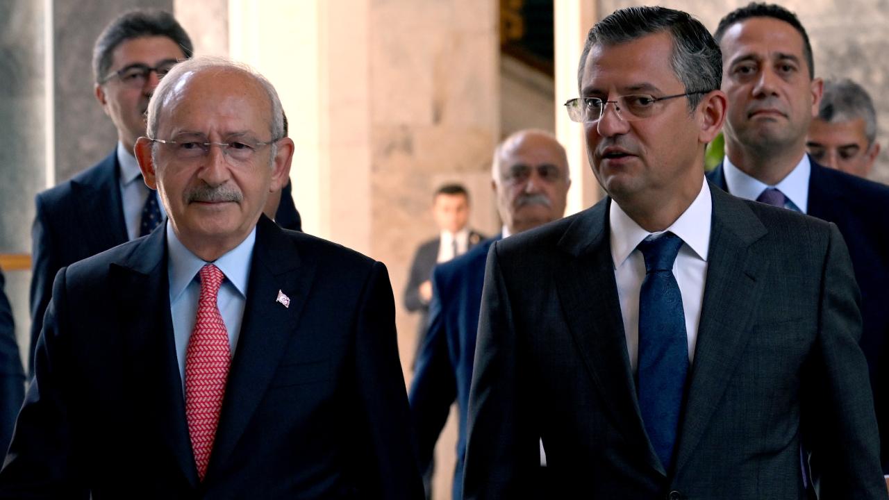 CHP-də tarixi gün – Yeni sədr seçilir