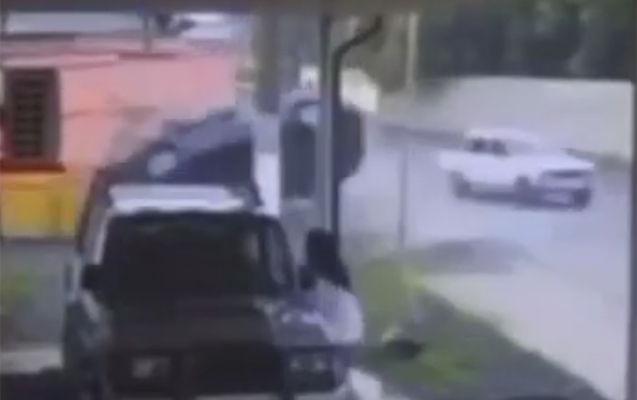 Maşını qaçırıb qəza törətdilər, biri öldü, digəri yaralandı - VİDEO