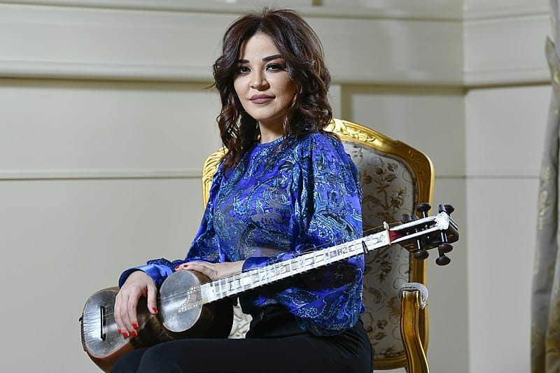 "Gördün tardan bir şey çıxmır, başladın oxumağa"