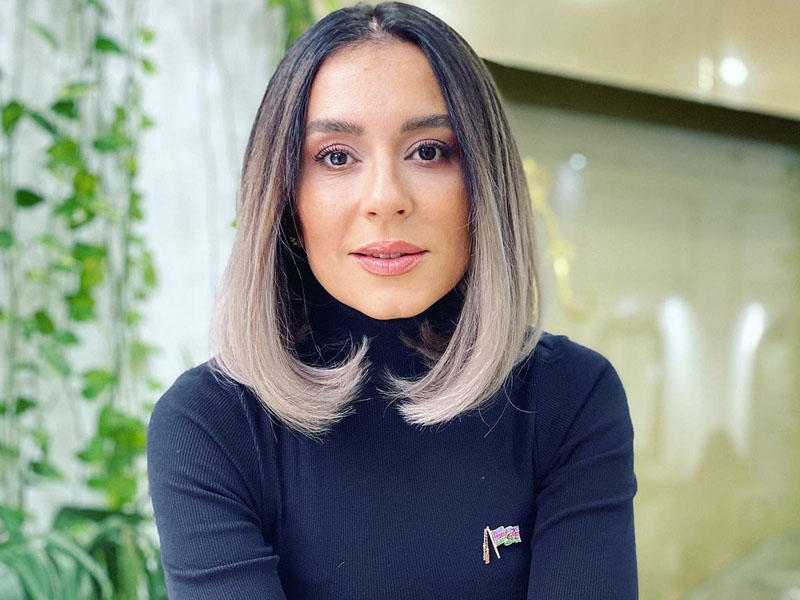 Xalq artistinin "transparan" geyimi çaşqınlıq yaratdı - FOTO