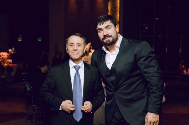 Novruz Məmmədovun kürəkəni: “Nə etmişəmsə, özüm etmişəm, qayınatamın heç bir rolu yoxdur”