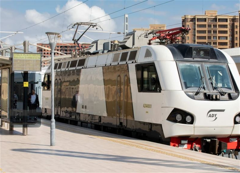 Bakı-Ağstafa-Bakı qatarına həftə sonlarına əlavə reyslər təyin edilib