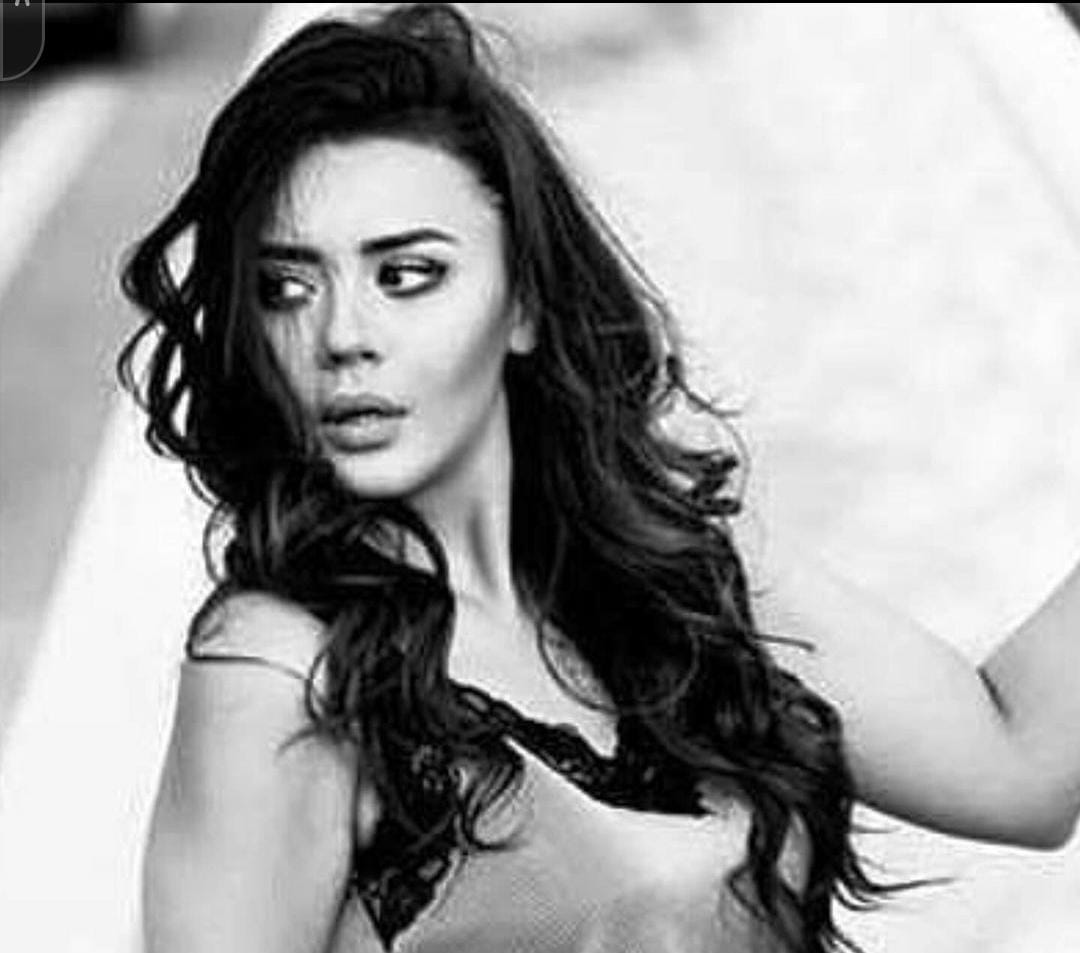 Oksana: “Bəzi şeylər elə dərin yara qoyur ki…”