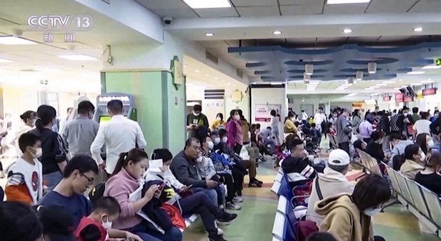 Çində Covid-19-dan sonra sirli epidemiya həyəcanı yaşanır - Xəstəxanalar doldu