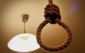 Bakıda iki nəfər özünü asaraq intihar etdi