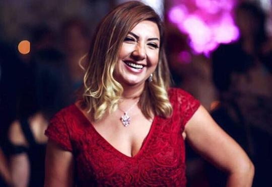 "Efirdə deyim ki, ayrılmışıq, sən də hədiyyə göndər barışaq" - Nazilədən atmaca