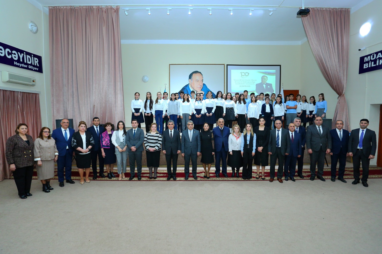 "Heydər Əliyevin dil siyasəti dövlət quruculuğu kontekstində” mövzusunda konfrans keçirildi - FOTOLAR