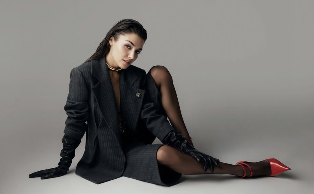 Məşhur aktrisa Hande Erçel hamilədir?