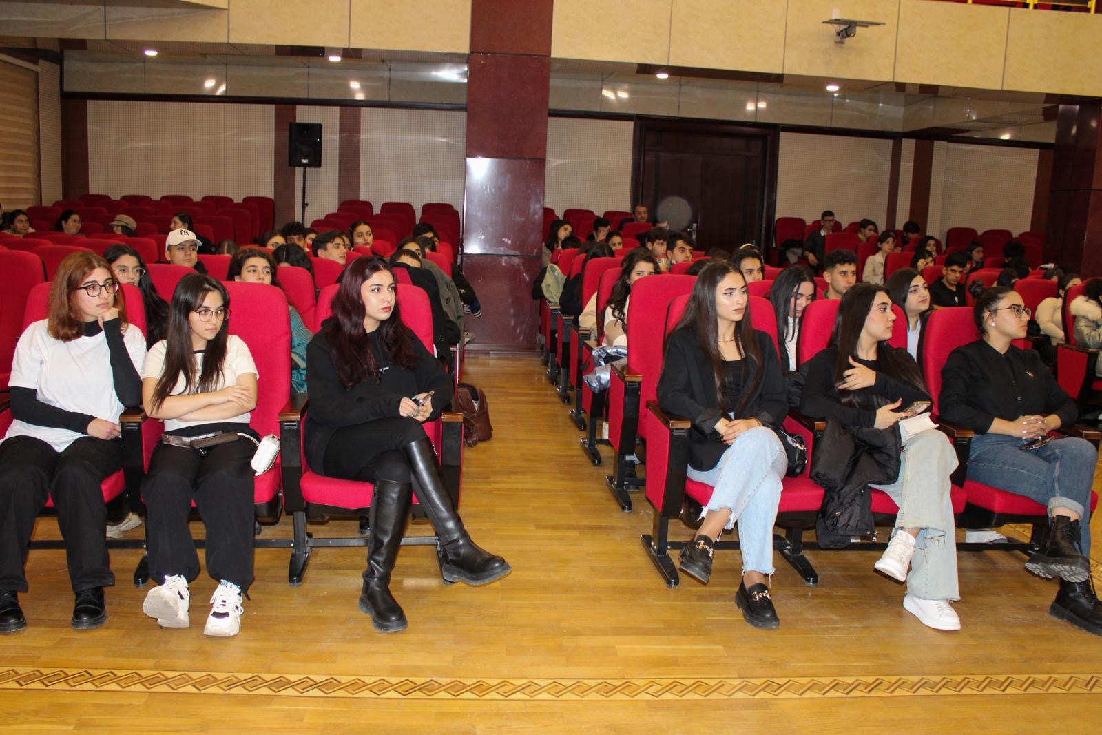 BDU-da "Süni intellekt nədir" mövzusunda görüş keçirildi - FOTO