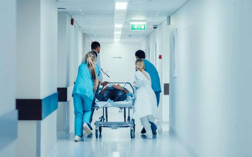 Azərbaycanda dəhşət - 19 yaşlı qızda "vampir" xəstəliyi aşkarlandı