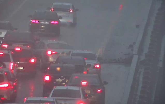 Bakıda yol çökdü, tıxac yarandı - VİDEO