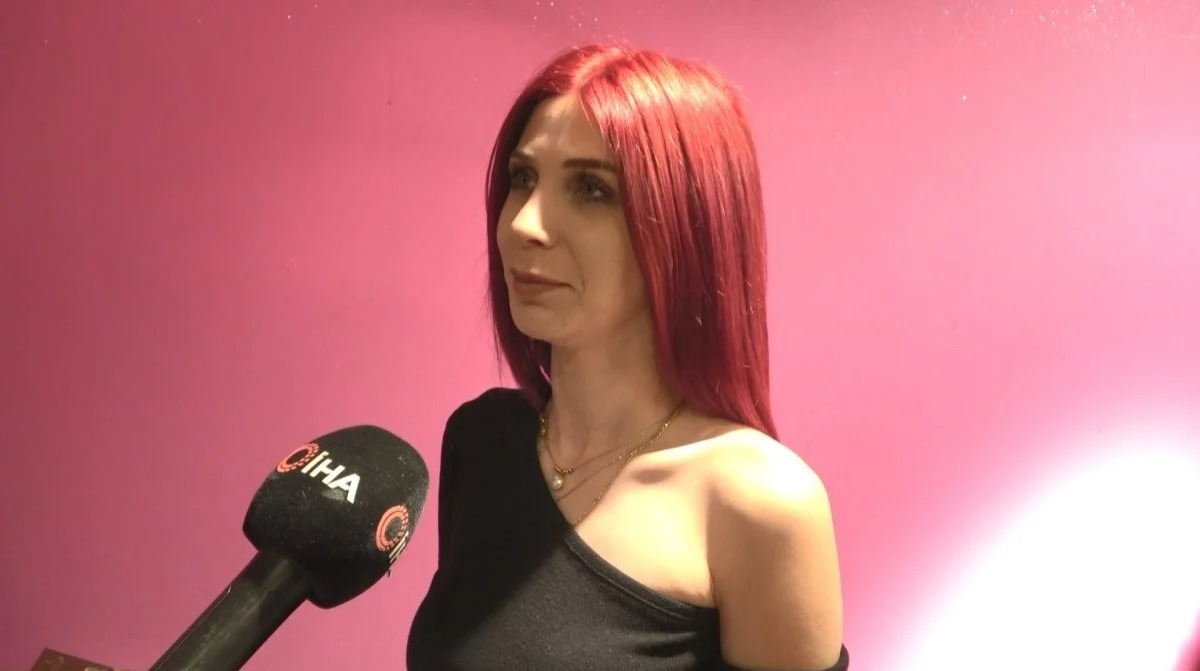 Boşanmağa gedən qadının bu hərəkəti gündəm oldu - VİDEO 