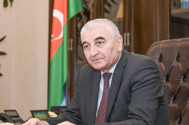 Məzahir Pənahov: “Nazirlik tələbələrin sayı ilə əlaqədar siyahı təqdim etməyə hazırdır”