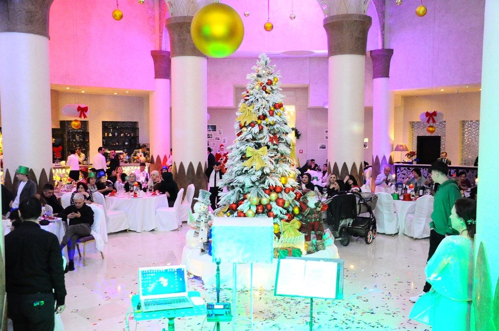 Bayram günlərində Naftalana gələn turistlərin sayı artıb - FOTOLAR