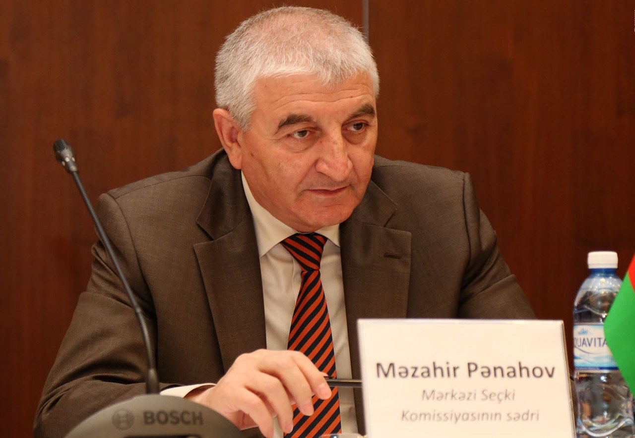 Məzahir Pənahov: "72 beynəlxalq müşahidəçi akkreditasiyadan keçib"