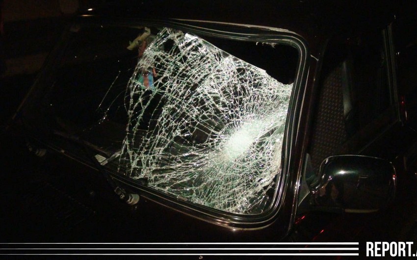 Qəbələdə avtomobil ağaca çırpılaraq yanıb, ölən və xəsarət alanlar var